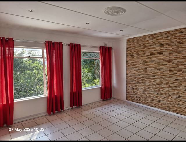 2 BEDROOM SIMPLEX FOR SALE IN MALVERN